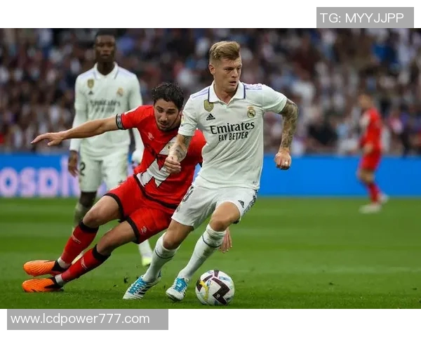 尤文图斯与瓦伦西亚欧冠精彩对决回放录像全程回顾与分析